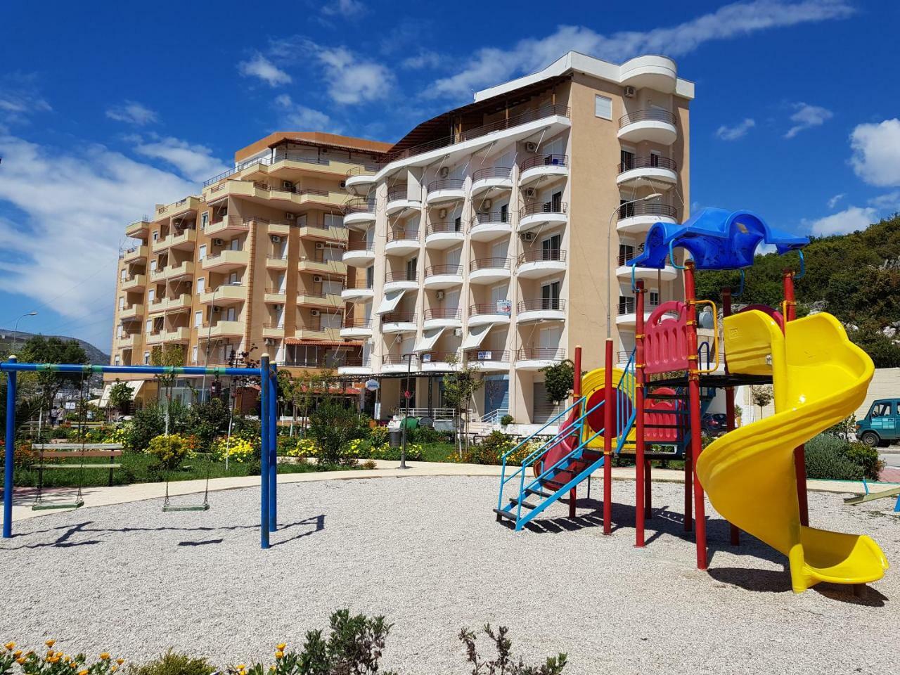 Apartment Of Beautiful Dreams Over The Sea ซารานเดอ ภายนอก รูปภาพ